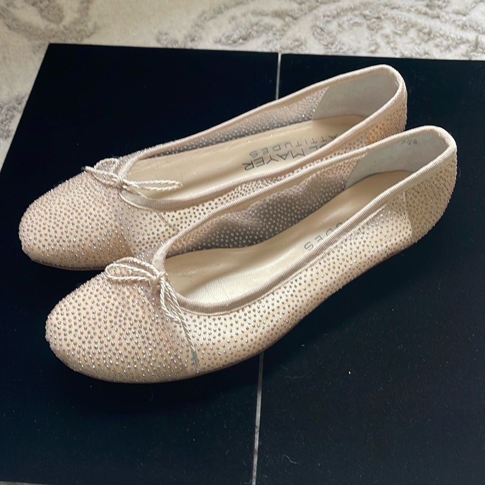 NWOT Paul Mayer Attitudes nude sheer ballet flats size 7.5.